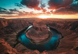 Under the Sky of the Great West Antelope Canyon and Horseshoe Bend