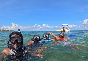 3-Hour Snorkeling Experience on SeaRay Sundeck 26' up to 8 guests