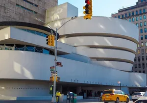 Guggenheim Ticket and Audio Tour with Carnegie Hill Walk
