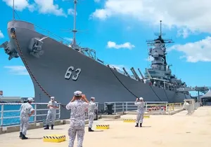 Pearl Harbor USS Arizona Memorial and Battleship Missouri