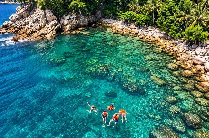 Puerto Vallarta: Tropical Fish Snorkeling and Zipline Tour