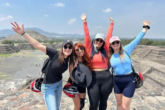 Teotihuacan : Tour Pyramids with Expert Guide