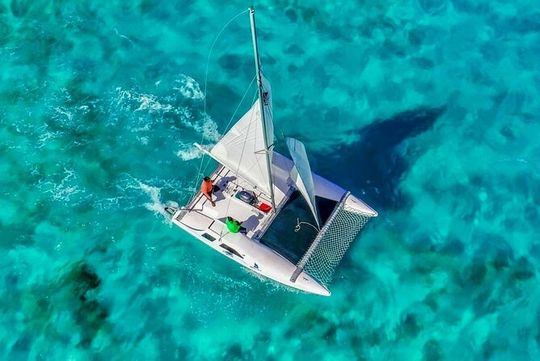 Luxury Sailing to Isla Mujeres with Lunch and Premium Open Bar