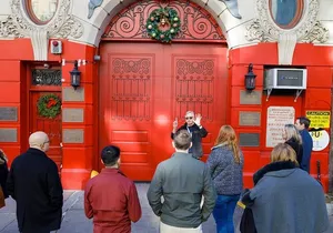 New York Christmas Cupcake Tour and Holiday Lights