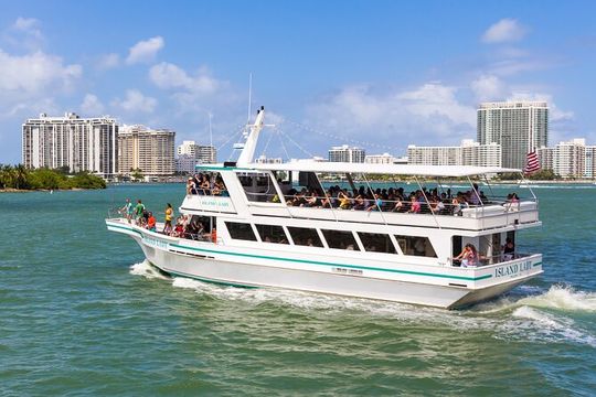 Biscayne Bay Boat Tour Explore Miami's Skyline and Mansions