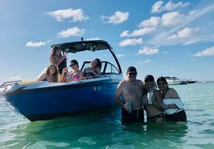 Half-Day Miami River Hop-On Hop-Off Boat Tour with Boat Party