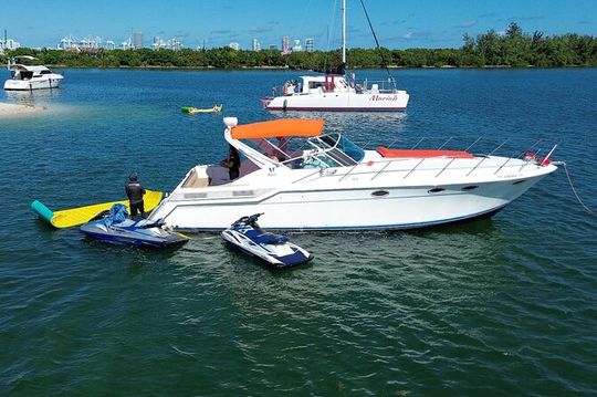 50ft Orange Searay Miami Yacht Rental