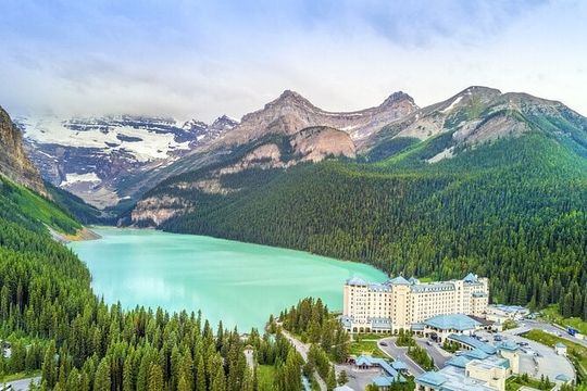Rockies Day Tour Lake Louise Emerald Lake from Calgary