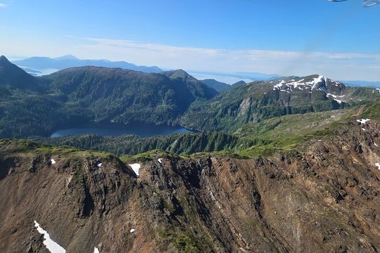 1.5 hr Misty Fjords Tour (includes 20 minute water landing)