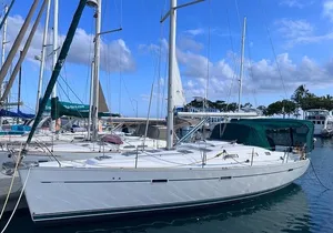 Private Sailing and Swim Tour in Waikiki