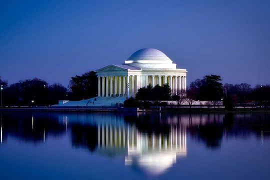 Washington DC Iconic Monuments and Landmarks Small Group 12 Tour