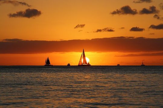 Private Sunset Sail Waikiki