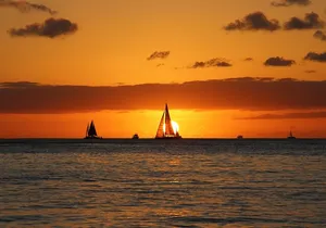 Semi-Private Sunset Sail Waikiki