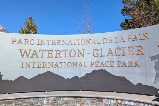 Waterton Lakes Park and South Alberta Private Scenic Tour