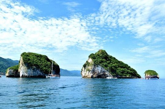Open Bar Boat Tour to Arcos, Animas, and Quimixto