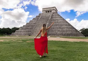 Chichén Itzá Guided Tour with Cenote Swim and Yucatecan Lunch