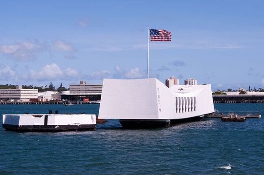 Private Pearl Harbor and Historic Honolulu Day Trip in Oahu