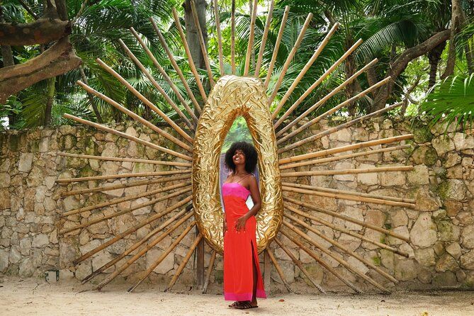 Tulum Photoshoot - Escultura Ven a la Luz and Beach Photographer