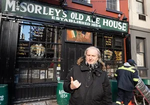 Irish Pubs, Music and Culture Tour with an Irish Musician