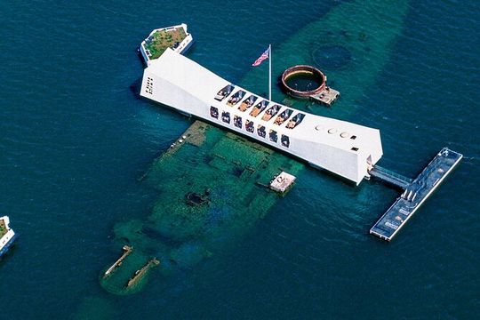Private Transfer Service Between Waikiki and Pearl Harbor