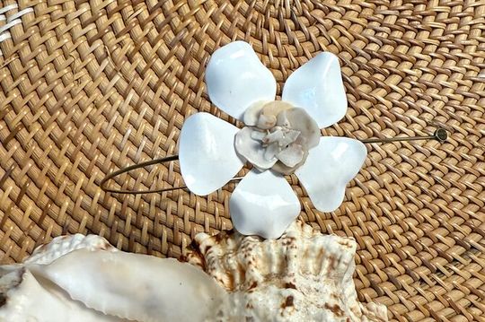 Workshop Beachy bridal hair piece or upcycled mermaid treasures