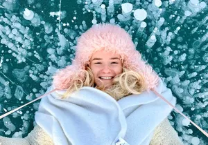 Lake Louise Peyto Bubble and Banff Town Full Day Tour