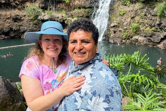 Private O'ahu Island Tour Waimea Waterfalls and Local Delights