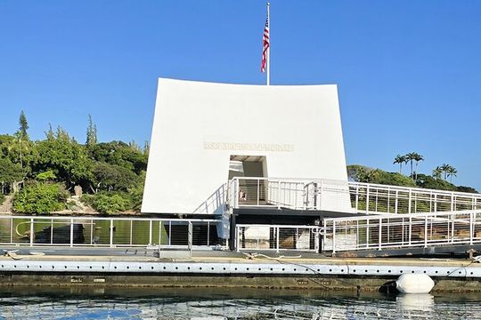 Pearl Harbor Tour from Waikiki Up to 10
