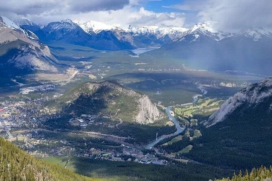 Banff Town with Gondola Exploration and Lakes Tour