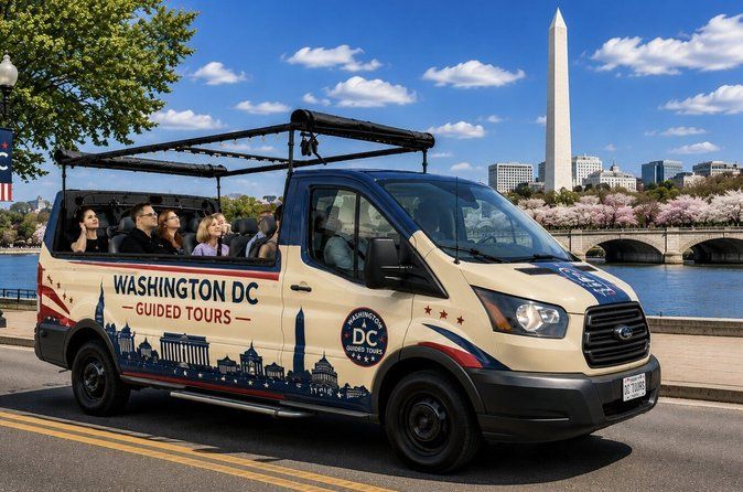 Washington DC Monuments & US History Guided Open-Air CruiserTour