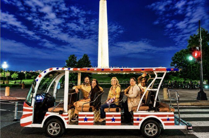 Washington DC Monuments & US History Moonlight Guided E-Cart Tour