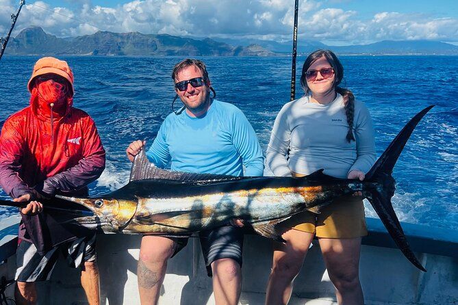 35 foot Bertram 4 Hour Charter