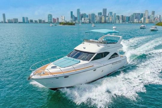 Private Miami Yacht Rental with 2 Jet Skis