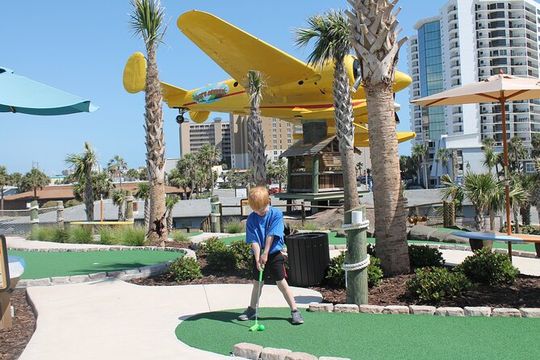 Mulligan's Lagoon Mini Golf in Daytona Beach