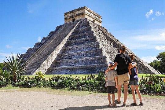 5x1: Chichen Itza + Suytun & Ikkil Cenote + Buffet + Valladolid