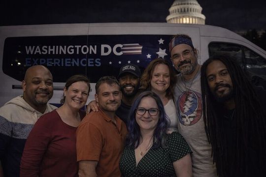 Illuminated Monuments and Memorials Washington DC Night Tour