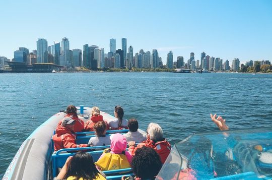 Private Vancouver Signature Land with City and Seals Experience