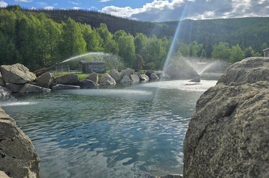 Relaxing Chena Hot Springs Soak and Ice muesum daytime