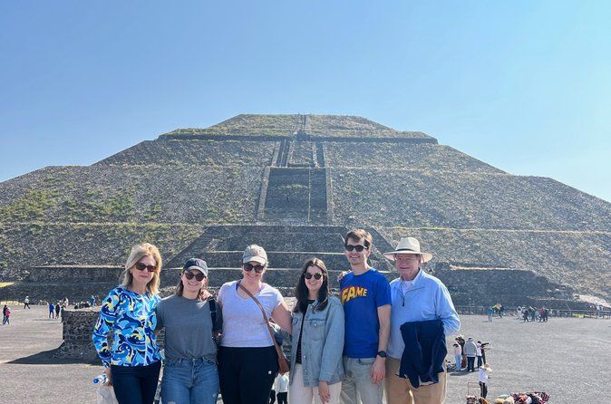 Teotihuacan Early Access – Small Group (Max 10) Skip the Crowds