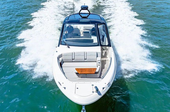 Sarasota 40 Golden Ticket Sea Ray Sundancer 6 Hours
