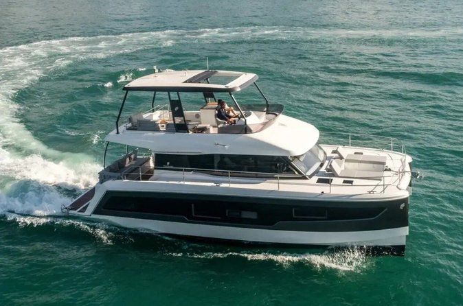 St Pete 40 Congetta Fountaine Pajot MY5 Power Catamaran 8Hr