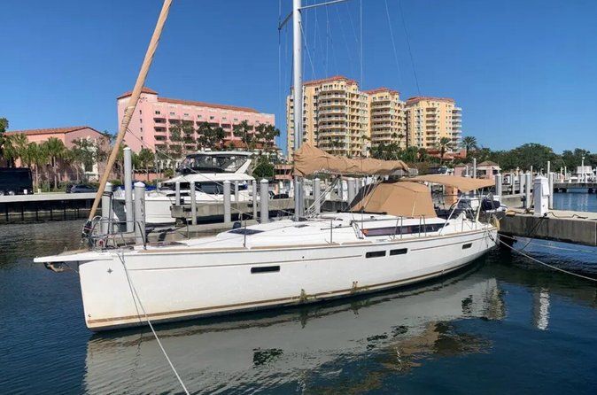 St. Pete 40’ Boundless | Fountaine Pajot Sailing Catamaran- 8Hr