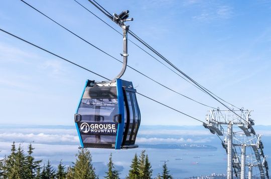 Vancouver Grouse Mountain Express With Grouse Mountain Gondola