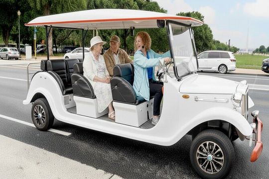 Washington DC: Small-Group Vintage Cart Monuments Tour