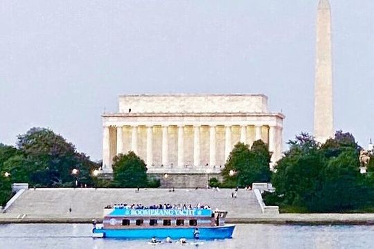 Narrated Sightseeing Cruise on Potomac River