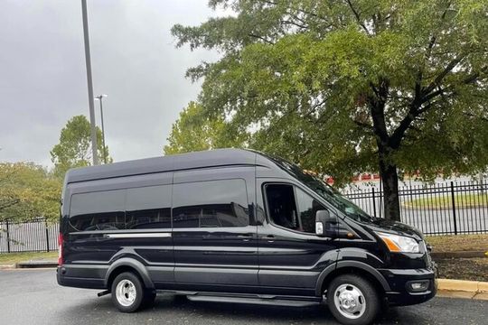 Luxury Car Service in Vancouver