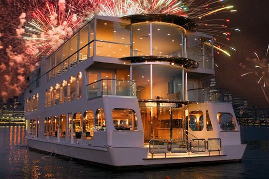 NYC July 4th 250 Fireworks Dinner Cruise