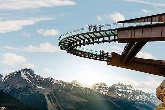 Columbia Icefield Adventure and Skywalk Tour