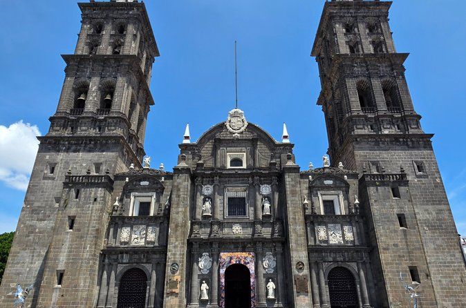 Puebla, Cholula and Val’Quirico Day Tour from CDMX Lunch Included