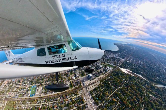 30 minutes Private Plane Tour Lakeshore Panorama From Burlington